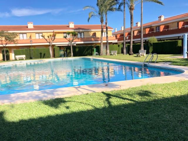 Chalet, Els Poblets