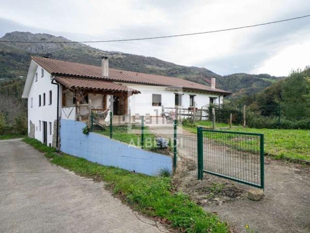 Chalet, Errezil