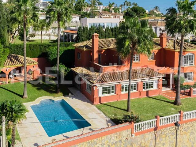 Chalet, Estepona