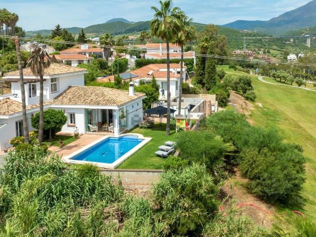 Chalet, Estepona Golf, Estepona