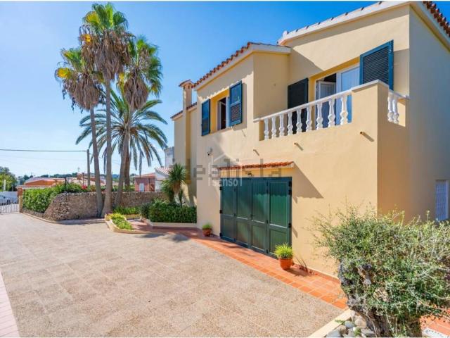 Chalet, Es Castell