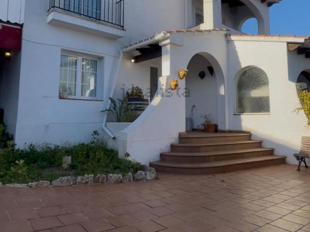 Chalet, Es Castell