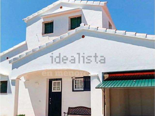 Chalet, Es Castell