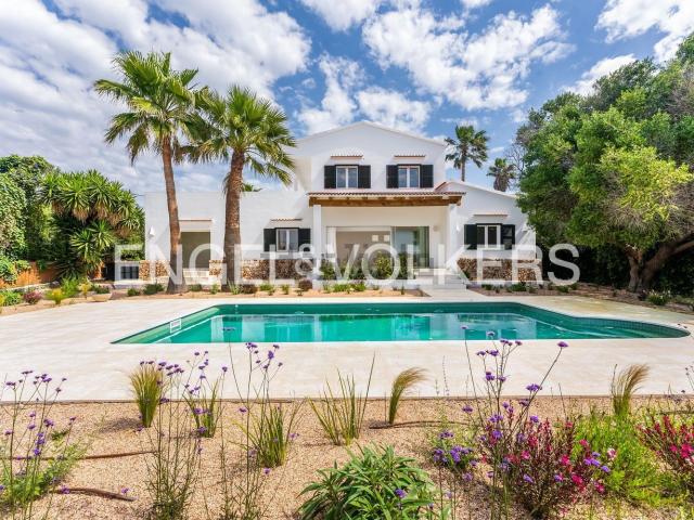 Chalet, Es Castell