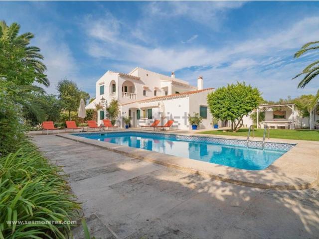 Chalet, Es Castell