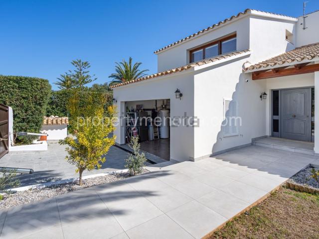 Chalet, Es Castell