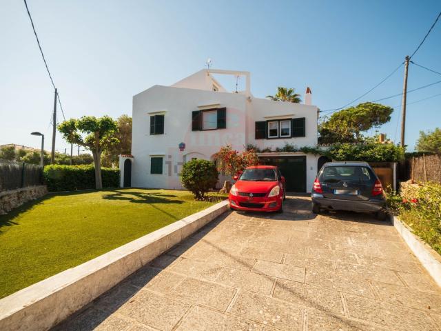 Chalet, Es Castell