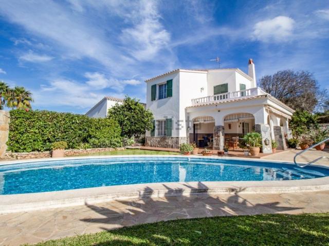 Chalet, Es Castell