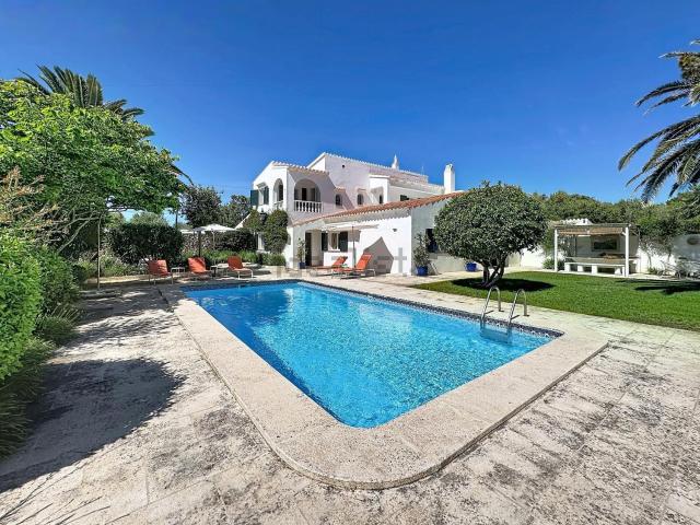 Chalet, Es Castell