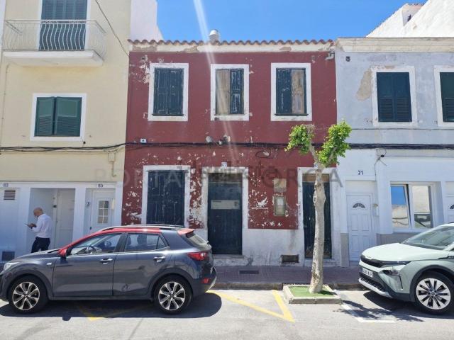 Chalet, Es Castell