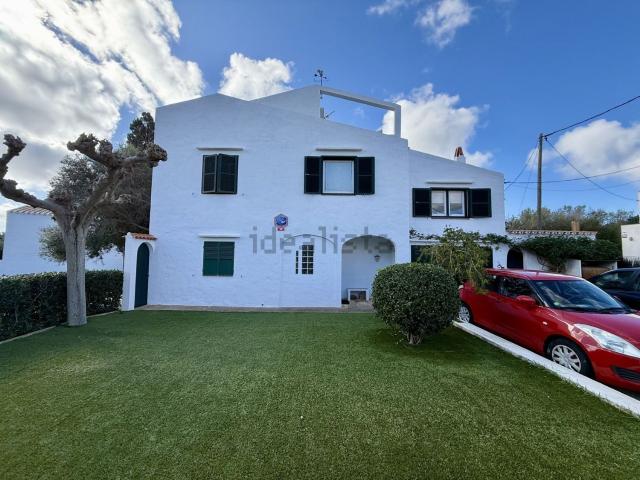 Chalet, Es Castell