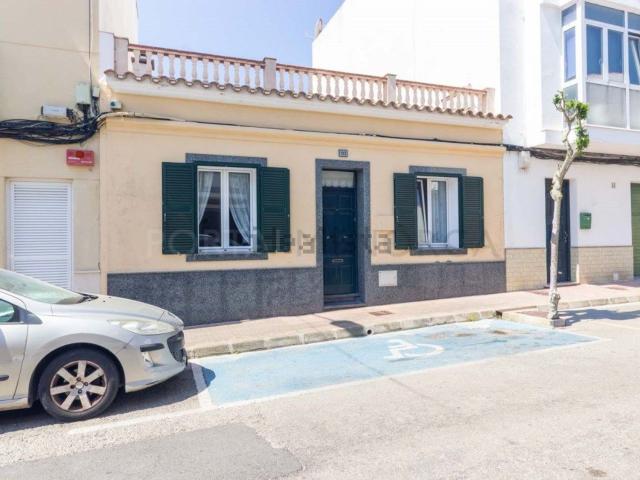 Chalet, Es Castell