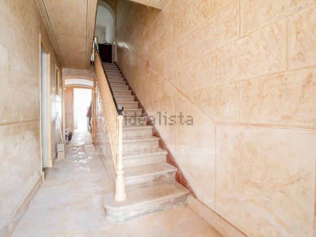 Chalet, Es Castell