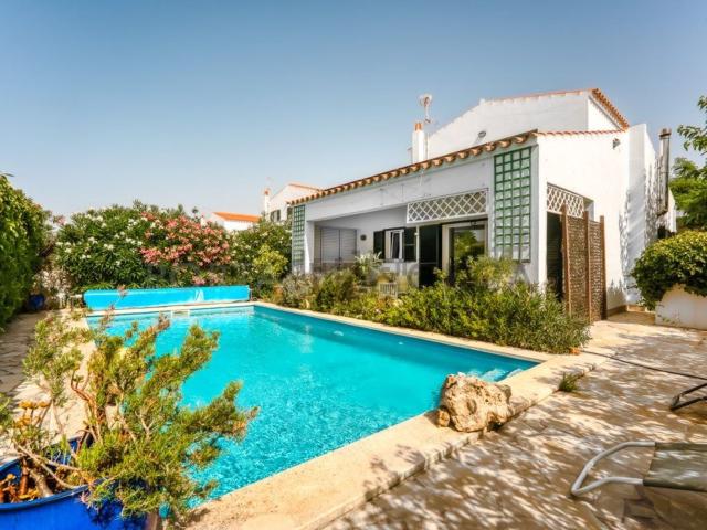 Chalet, Es Castell