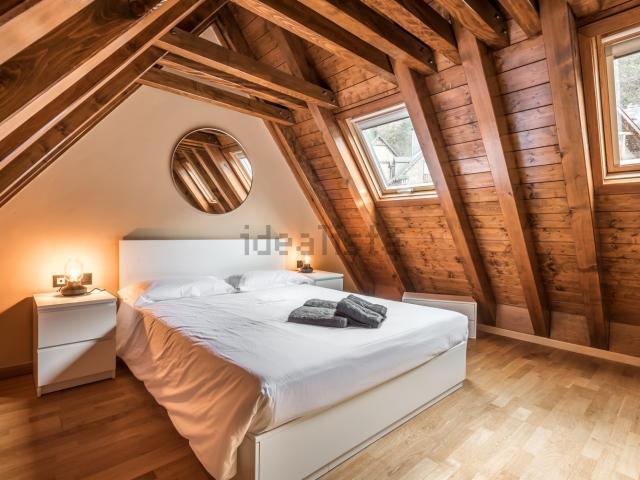 Chalet, Es Bórdes