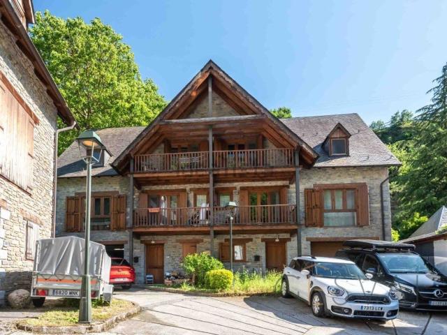 Chalet, Es Bórdes
