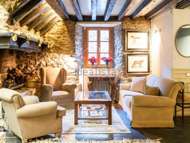Chalet, Escunhau
