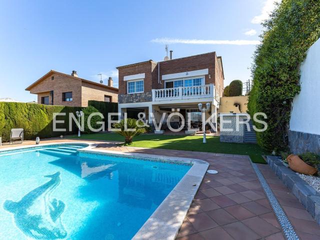 Chalet, Esparreguera