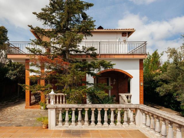 Chalet, Esparreguera