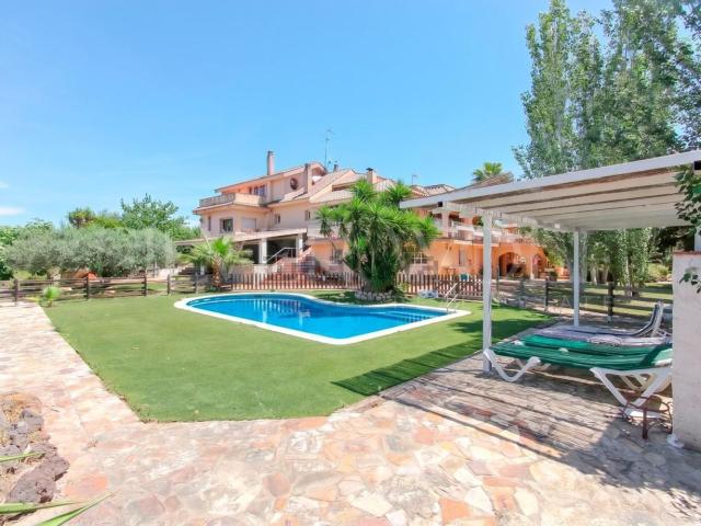 Chalet, Esparreguera