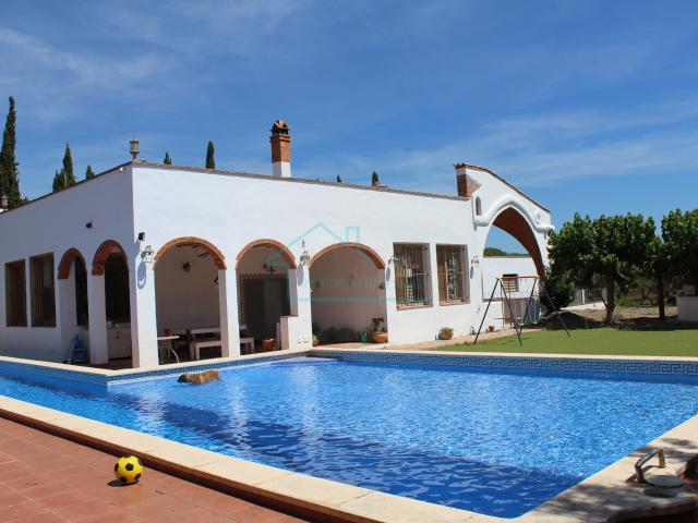 Chalet espectacular de estilo rustico