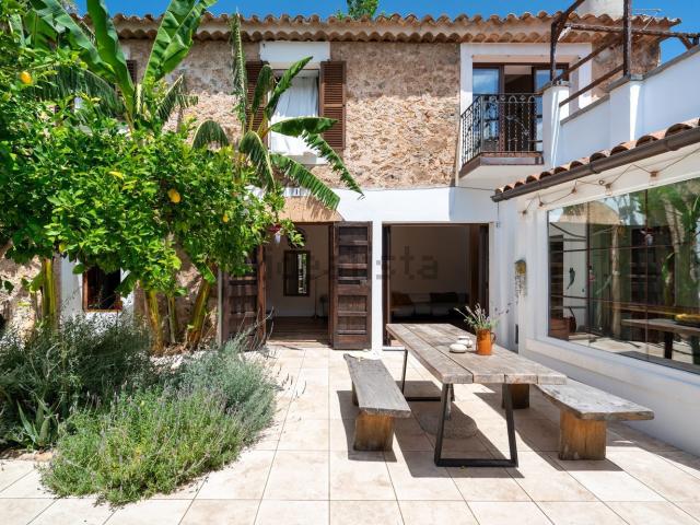 Chalet, Esporles