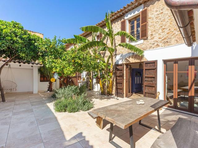 Chalet, Esporles