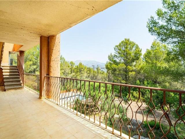 Chalet, Esporles