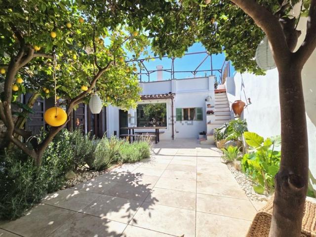 Chalet, Esporles