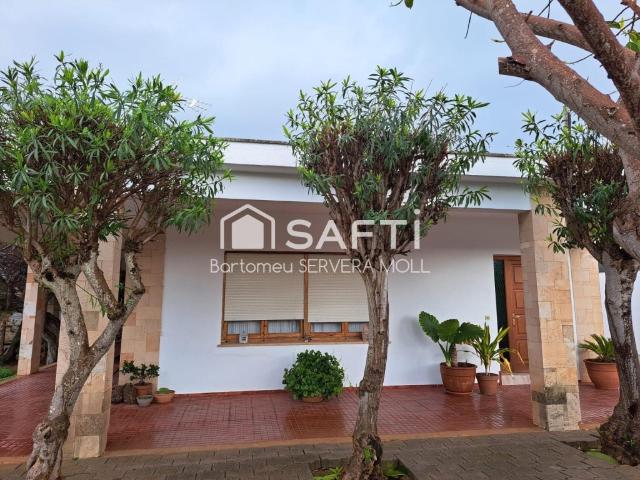 CHALET EXCLUSIVO CON JARDÍN Y TERRAZA CUBIERTA EN CIUTADELLA DE MENORCA
