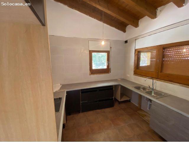 CHALET EXCLUSIVO CON JARDÍN Y GARAJE A LA VENTA EN SANTA MARIA DE PALAUTORDERA