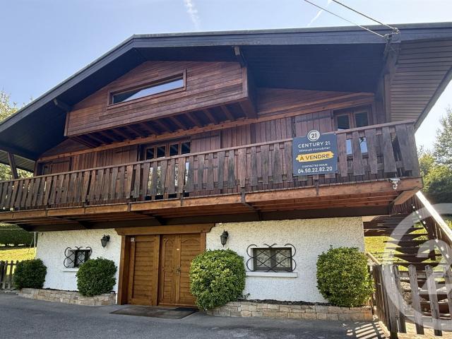Chalet familial | 148 m² habitables 168 m² au total | Vue. 148m² Taninges Praz de Lys Sommand