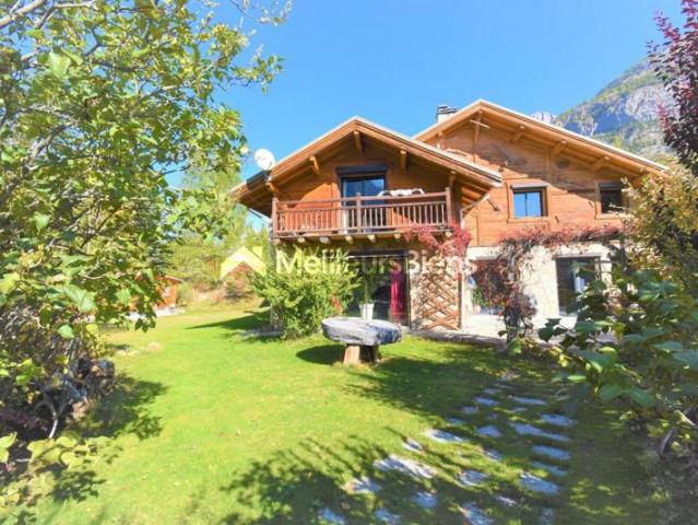 Chalet familial à Val des Prés, terrasse, balcon et jardin de 1405 m²