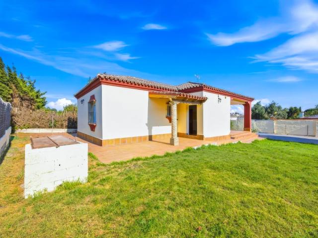 Chalet Familiar en Zona Tranquila y Accesible