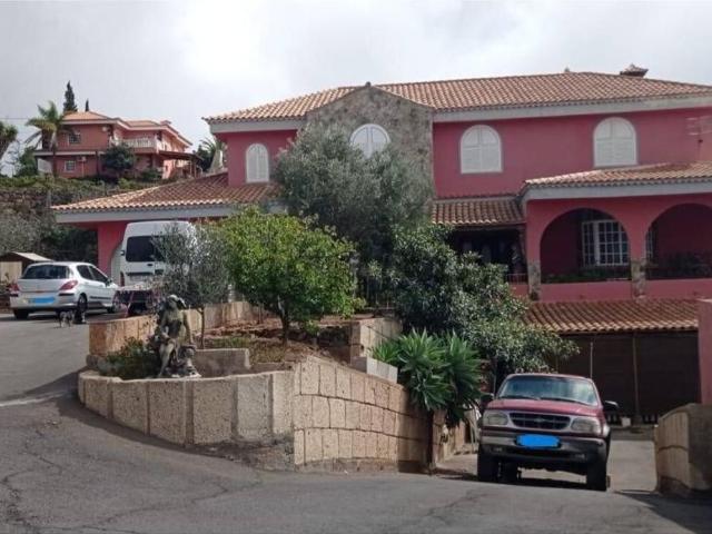 Chalet, Fasnia