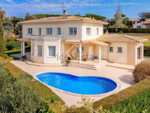 Chalet, Fenals, Castell Platja d&apos Aro