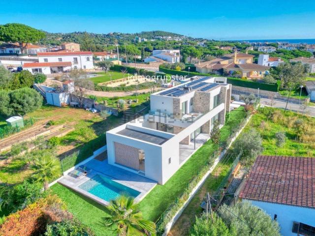Chalet, Fenals, Castell Platja d&apos Aro