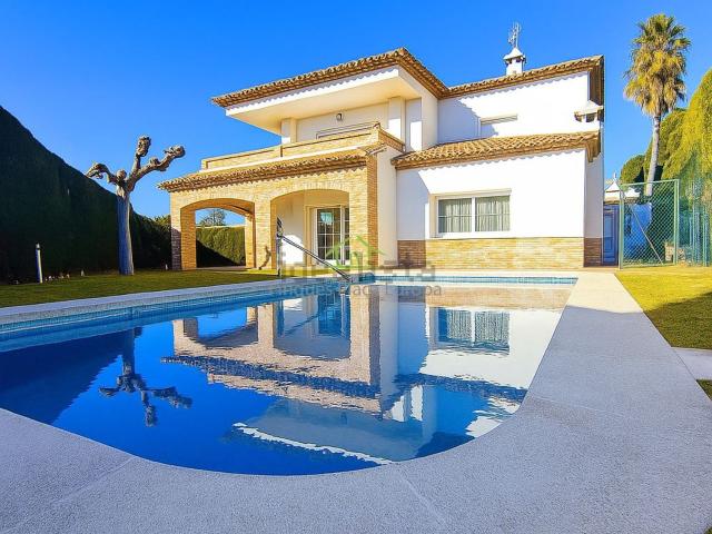 Chalet, Fenals, Castell Platja d&apos Aro