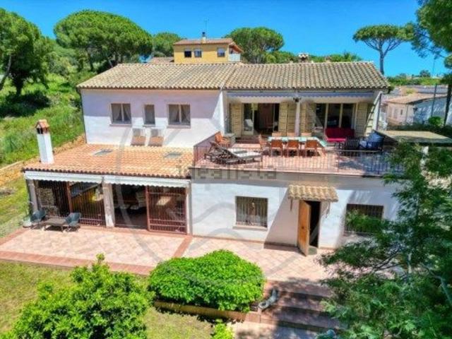 Chalet, Fenals, Castell Platja d&apos Aro