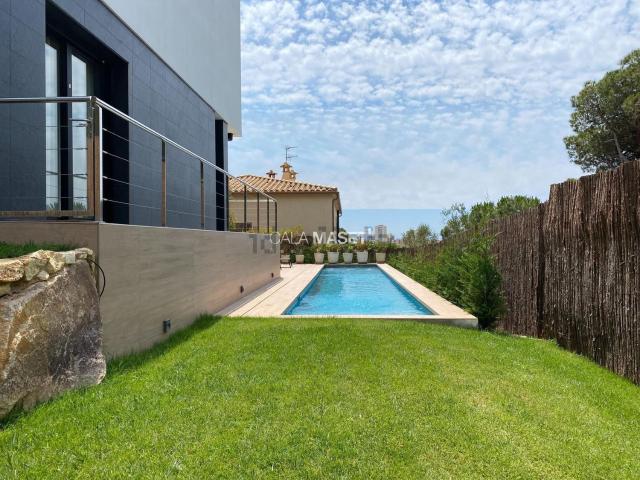 Chalet, Fenals, Castell Platja d&apos Aro