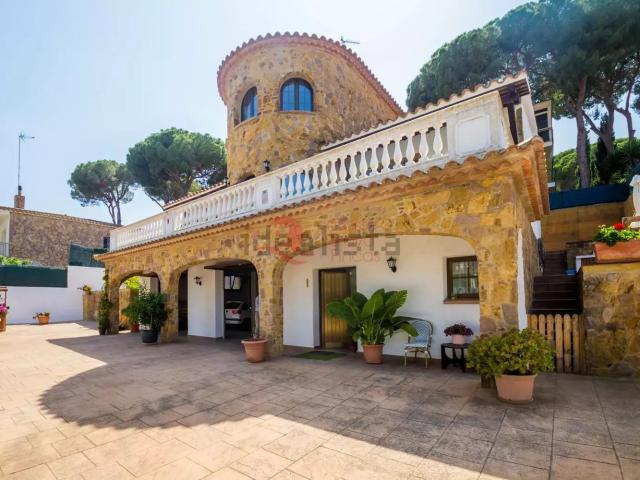 Chalet, Fenals, Castell Platja d&apos Aro