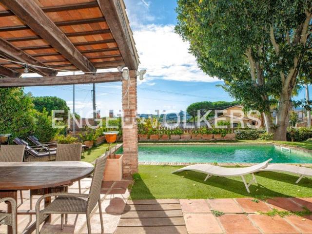Chalet, Fenals, Castell Platja d&apos Aro