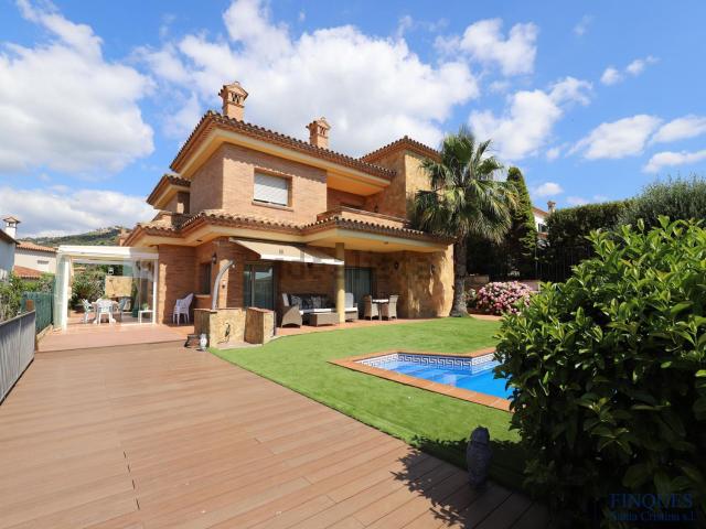 Chalet, Fenals, Castell Platja d&apos Aro