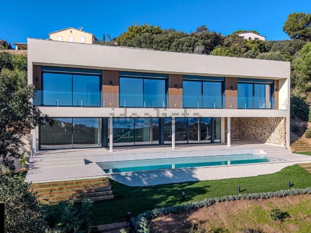 Chalet, Fenals, Castell Platja d&apos Aro