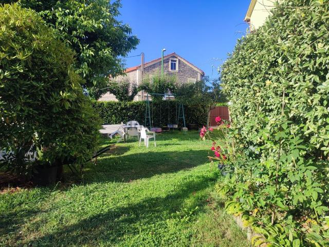 Chalet, Fene