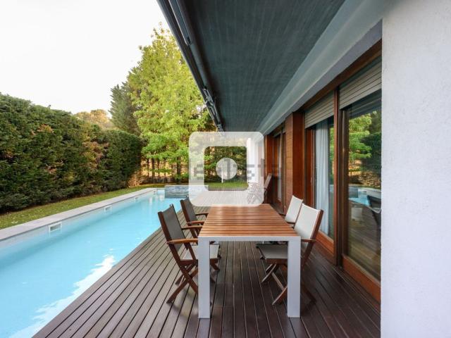 Chalet, Figueres