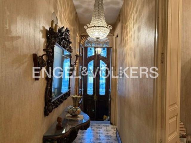 Chalet, Figueres