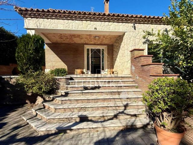Chalet, Figueres