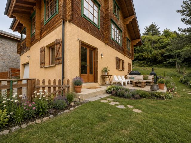 CHALET FINLANDAIS D'EXCEPTION AVEC VUE PANORAMIQUE SUR LES PYRÉNÉES