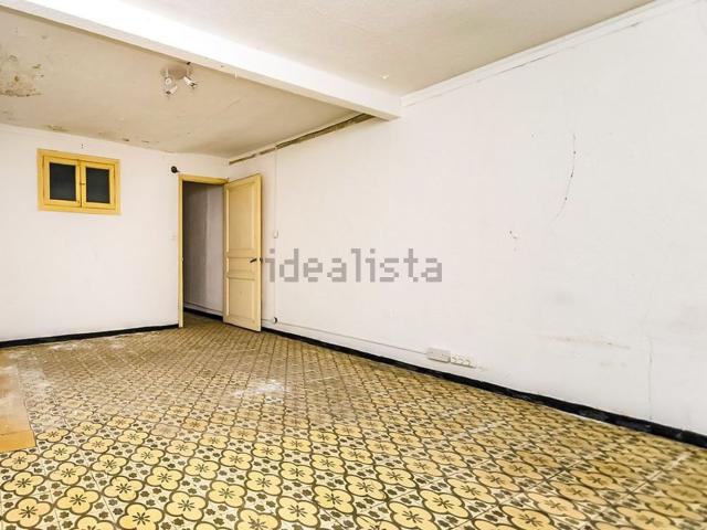 Chalet, Flix